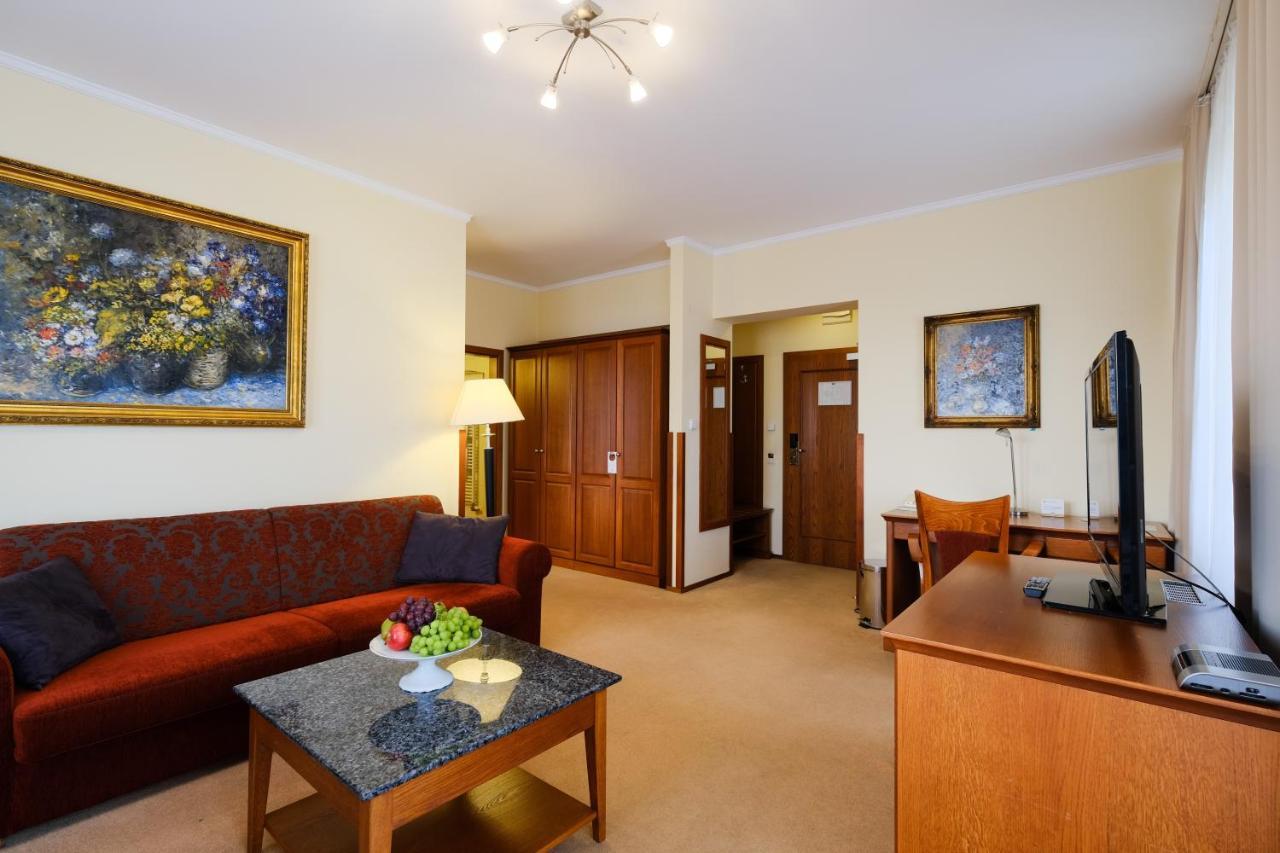 Hotel Matysak Bratislava Buitenkant foto